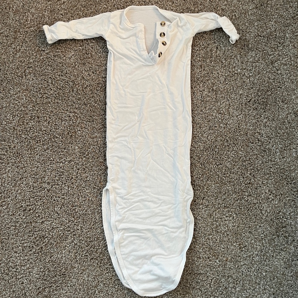 Lou Lou & Company Finley (white) Knotted Gown